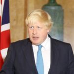 Μπόρις Τζόνσον: “Να αποκόψουμε την πρόσβαση Ρώσων ολιγαρχών σε δολάρια και λίρες”