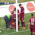 Βέροια-ΑΕΛ: Έπιασε πέναλτι του Πασά ο Θεοδωρόπουλος και μετά τραυματίστηκε (vid)