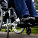Σε εφαρμογή το πρόγραμμα προσωπικός βοηθός για άτομα με αναπηρία
