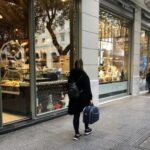 Εορταστικό ωράριο: Πώς θα λειτουργήσουν εμπορικά καταστήματα και σούπερ μάρκετ έως την Πρωτοχρονιά