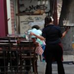 Θεσσαλονίκη: Εργοδότρια επιτέθηκε σε σερβιτόρα για φιλοδώρημα 1 ευρώ