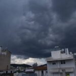 Έκτακτο δελτίο επιδείνωσης καιρού: Ισχυρές βροχές, καταιγίδες και πτώση της θερμοκρασίες έως και 10 βαθμούς