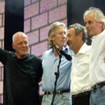 Pink Floyd: Νέο τραγούδι μετά από 30 χρόνια για την Ουκρανία