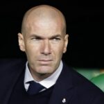 Telefoot: “Ο Ζιντάν δεν θέλει να αναλάβει την Παρί”