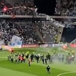 Σουηδία: Η Χάμαρμπι έχασε το Κύπελλο και οι οπαδοί της έκαναν ντου στον αγωνιστικό χώρο (vid)