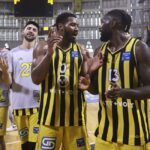 To πολυεργαλείο Λόκετ και ο οικονομικός Τζούστον!