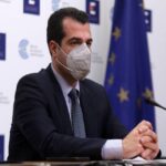 Έκτακτες ανακοινώσεις Πλεύρη στις 17:00, για τις μάσκες!