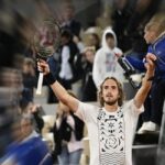 Άνετη πρόκριση ο Τσιτσιπάς