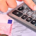 Φορολογικά έσοδα και τουρισμός κρίνουν τα νέα μέτρα στήριξης