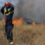 Βούλα: Νύχτα αγωνίας υπό τον φόβο των αναζωπυρώσεων
