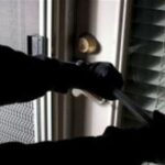 Βίντεο-ντοκουμέντο: Διαρρήκτες αδειάζουν σπίτι σε 15 λεπτά (vid)