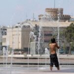 Καιρός: Τελευταία μέρα του καύσωνα – Πτώση θερμοκρασίας από Δευτέρα (vid)