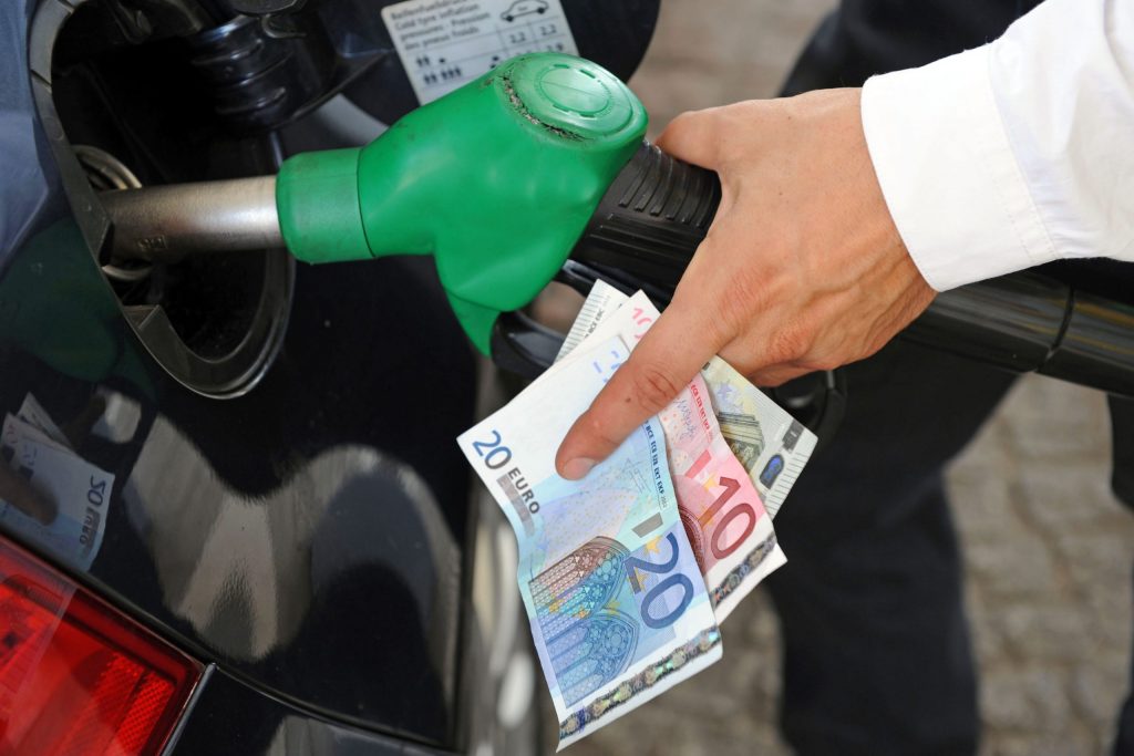 Fuel Pass: Τι ισχύει για τους συζύγους και τους συνιδιοκτήτες ΙΧ