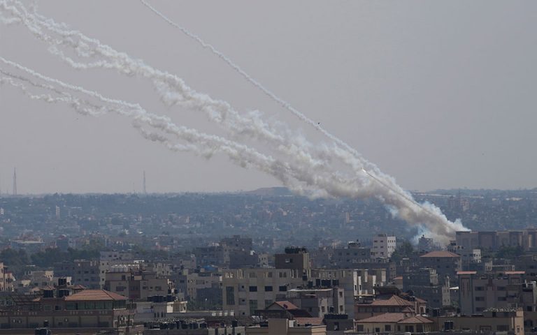 Εκεχειρία τριών λεπτών – Το Ισραήλ ξανάρχισε τις αεροπορικές επιδρομές