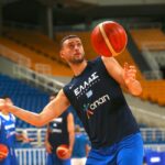 Στα γαλανόλευκα ο Νετζήπογλου! (pics)