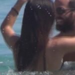 Τα… παιχνίδια Σοϊλέδη-Αντωνά σε παραλία της Μυκόνου (vid)