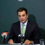 Σκρέκας: “Σε 1,9 δισ. ευρώ η στήριξη νοικοκυριών και επιχειρήσεων για το ρεύμα το Σεπτέμβριο” (vid)