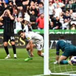 Σουόνσι-Χαλ 3-0: Ένα παιχνίδι, πολλές γκάφες (vid)