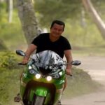 Ατζούν Ιλιτζαλί: Τροχαίο ατύχημα για τον Τούρκο παραγωγό