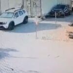 Συγκλονιστικό βίντεο: ΙΧ παρέσυρε πατίνι, από θαύμα σώθηκε η κοπέλα (vid)