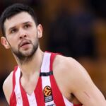 Ανανέωσε με τον Ολυμπιακό ο Παπανικολάου