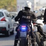 Συνελήφθησαν δύο αστυνομικοί μετά την καταγγελία 19χρονης για βιασμό μέσα στο αστυνομικό τμήμα (vid)