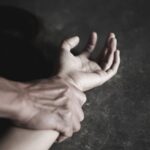 Χαλκιδική: «Σπάει» τη σιωπή του το θύμα βιασμού σε παραλία – «Αντιστάθηκα όσο μπορούσα» (vid)