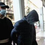 Γυναικοκτονία στον Πειραιά: «Πήρα το πιστόλι και την πυροβόλησα»
