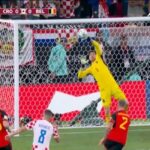 Οι εντυπωσιακές επεμβάσεις του Κουρτουά (vid)