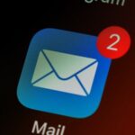 Απίστευτη απάτη: Στέλνουν ψεύτικα email για κλοπή τραπεζικών κωδικών (vid)