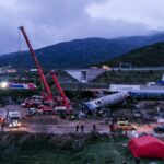 Τραγωδία στα Τέμπη: Σταμάτησαν προσωρινά οι έρευνες (vid)