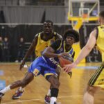 AΡΗΣ – Περιστέρι | Εξαιρετικό pick’n’roll και κάρφωμα από τον Σανόγκο (vid)