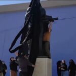 Έντυσαν στα μαύρα τον Αριστοτέλη στο ΑΠΘ (vid)