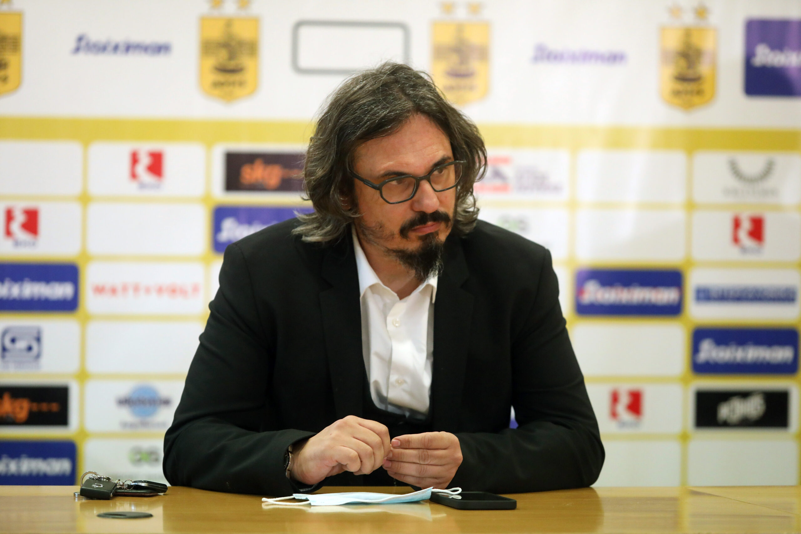 Ρουσιαμάνης: “Συζητάμε με FIBA, προπονητή και παίκτες – Αυτά ισχύουν με τους πιστωτές”