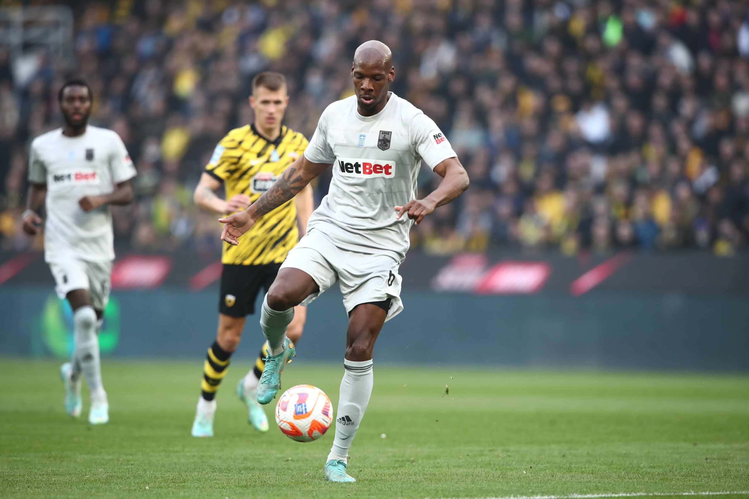 Δύο μήνες και 27 λεπτά μετά…