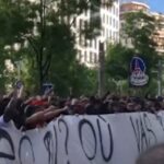 Οπαδοί της Παρί κάτω από το σπίτι του Νεϊμάρ – Του ζήτησαν να φύγει (vid)