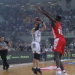 Tο τρίποντο-μαχαιριά του Πονίτκα που χάρισε τη νίκη στον Παναθηναϊκό (vid)
