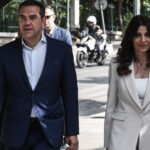 ΣΥΡΙΖΑ: Πληροφορίες για παραίτηση Τσίπρα (vid)