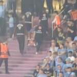 Μάντσεστερ Σίτι – Ίντερ: Ιατρική βοήθεια και οξυγόνο σε φίλαθλο των Άγγλων στις κερκίδες