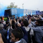 Γιατί βρέθηκε στην Ελλάδα το πούλμαν της Μάντσεστερ Σίτι (pic)