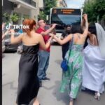 Θεσσαλονίκη: Νύφη το γλέντησε εγκλωβίζοντας λεωφορείο του ΟΑΣΘ (vid)
