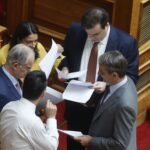 Live: Εκλέγει πρόεδρο η νέα Βουλή (vid)