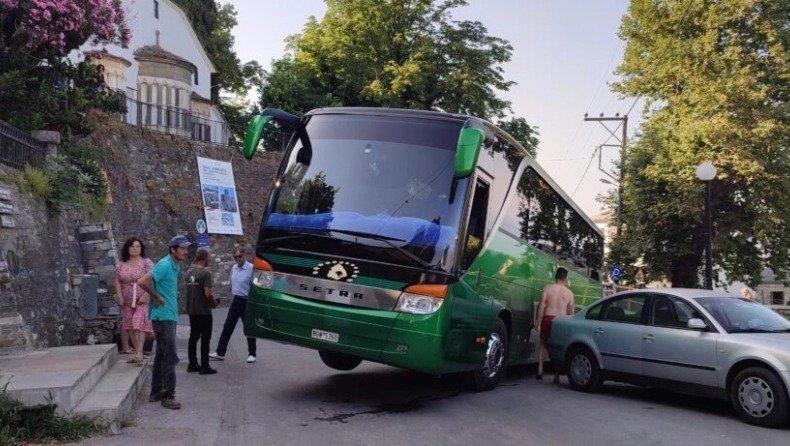Λεωφορείο… σηκώθηκε στον αέρα!