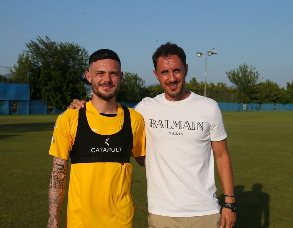 Κάρλσον: Η αγωνιστική κατάσταση, η μια προπόνηση και το αποψινό φιλικό