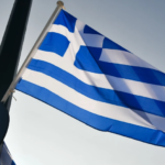 Καβάλα: Έφυγε στη Βουλγαρία ο 35χρονος που κατέβασε την ελληνική σημαία
