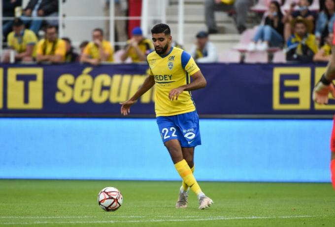 “Η Βαγιαδολίδ διαπραγματεύεται με τον Ανεμπά”