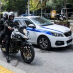 Ανήλικοι υπό την απειλή μαχαιριού λήστευαν συνομήλικούς τους (vid)