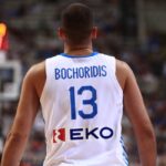 Το απίθανο… ανάποδο τρίποντο από το κέντρο του Μποχωρίδη! (vid)