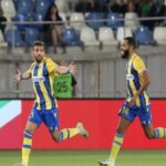 EUROPA CONFERENCE LEAGUE: Προβάδισμα πρόκρισης για ΑΠΟΕΛ και Ομόνοια