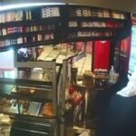 Νεάπολη: Καρέ-καρέ η ληστεία σε ψιλικατζίδικο (vid)